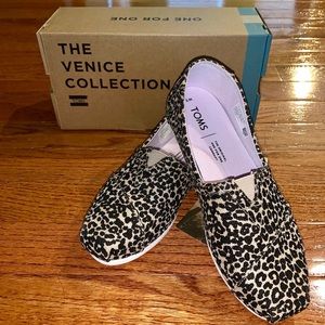 TOMS Venice Collection Women’s Shoe